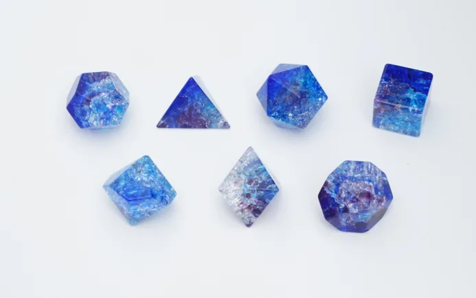 Set de dés en pierre Blue & White Glass