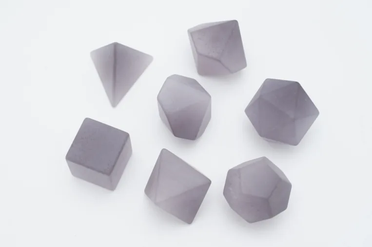 Set de dés en pierre Matte Purple Cat's Eye