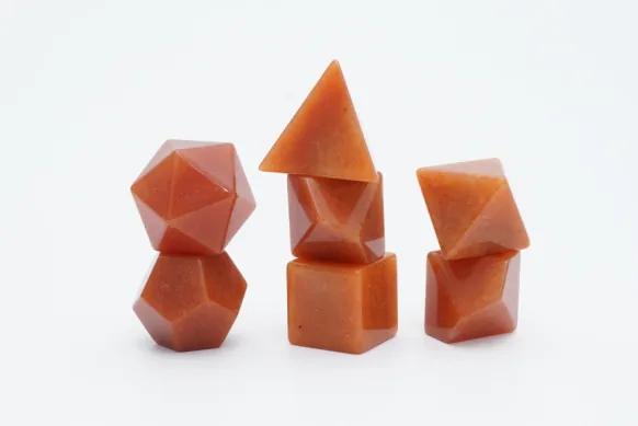 Set de dés en pierre Red Aventurine