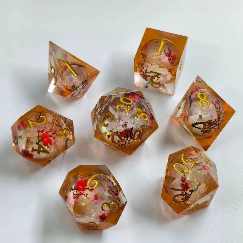 Wholesale Amber Plum Blossom Resin Dice — Sharp-edge resin with red plum-blossom inclusions and opal glitter, gold ink.